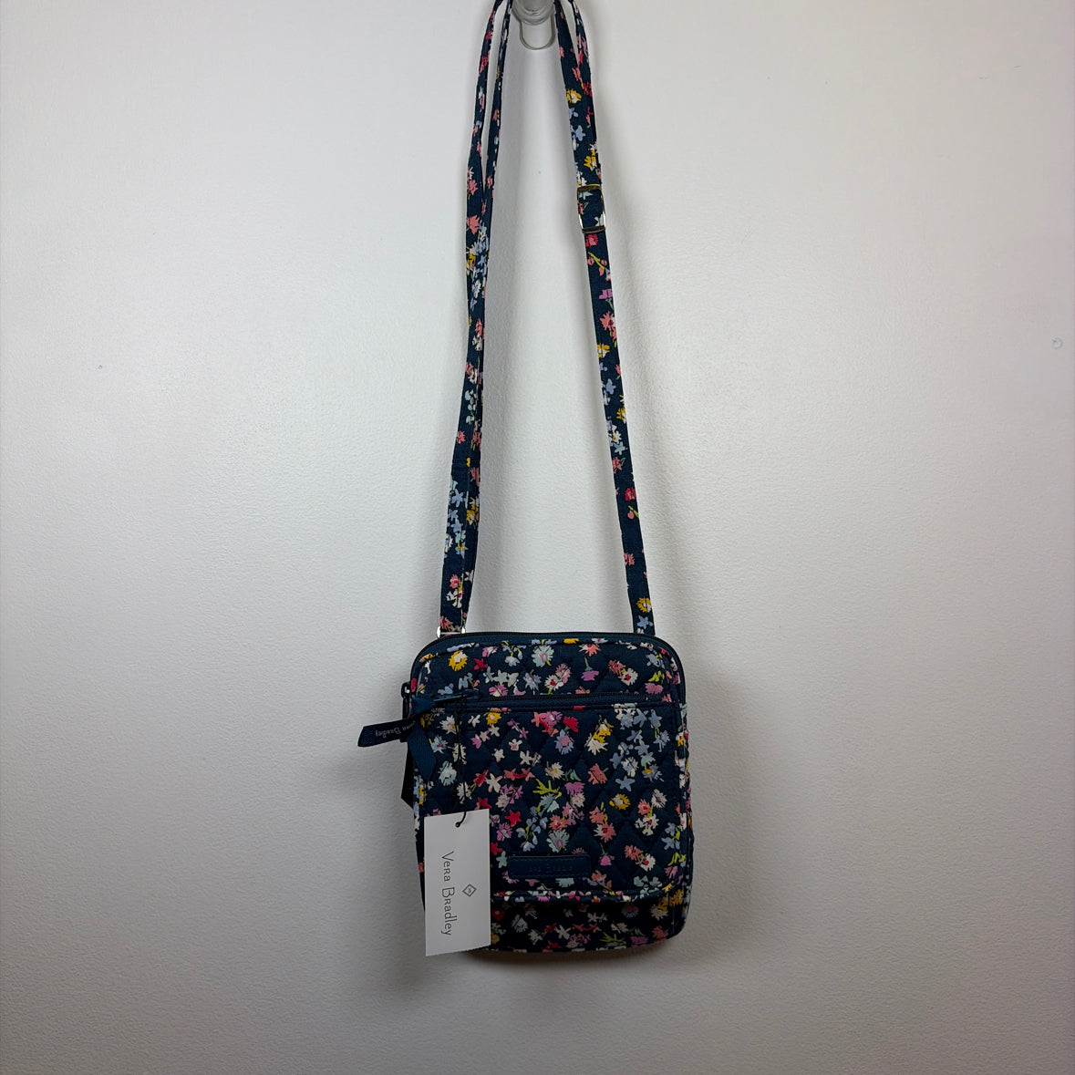 Pre-Owned Vera Bradley Blue Multi Fabric Handbag
