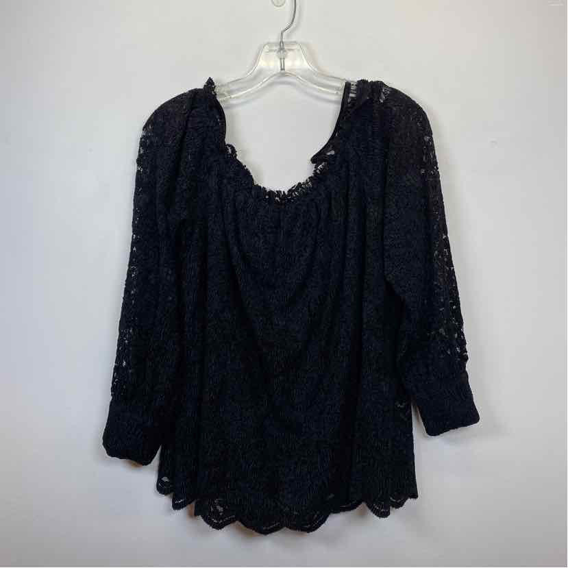 Pre-Owned Size M Eri + Ali Black Top