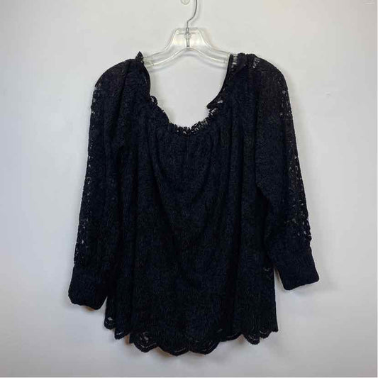 Pre-Owned Size M Eri + Ali Black Top