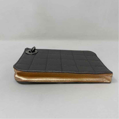 Pre-Owned Chanel Gunmetal Leather Designer Handbag