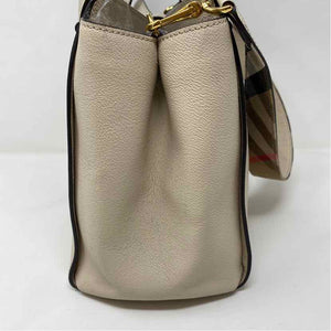 Pre-Owned Burberry White Leather Designer Handbag