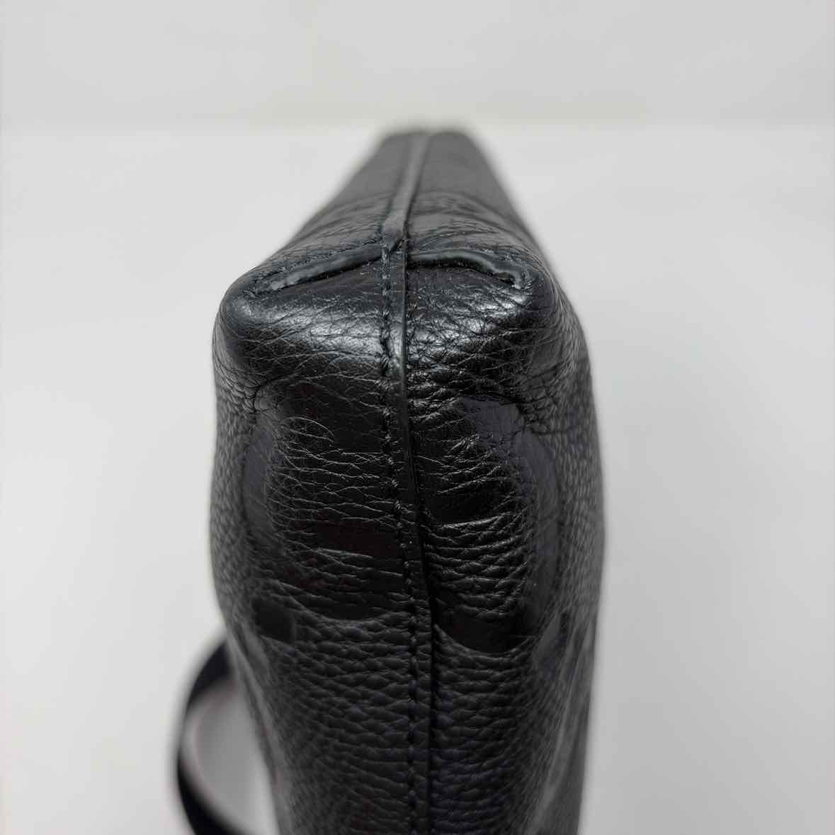 Pre-Owned Gucci Black Leather Designer Handbag