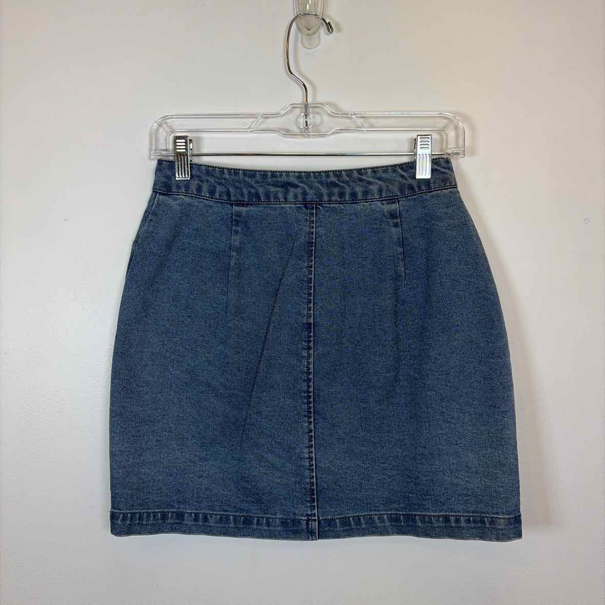 Pre-Owned Size 2/S House Of Harlow Denim Skirt