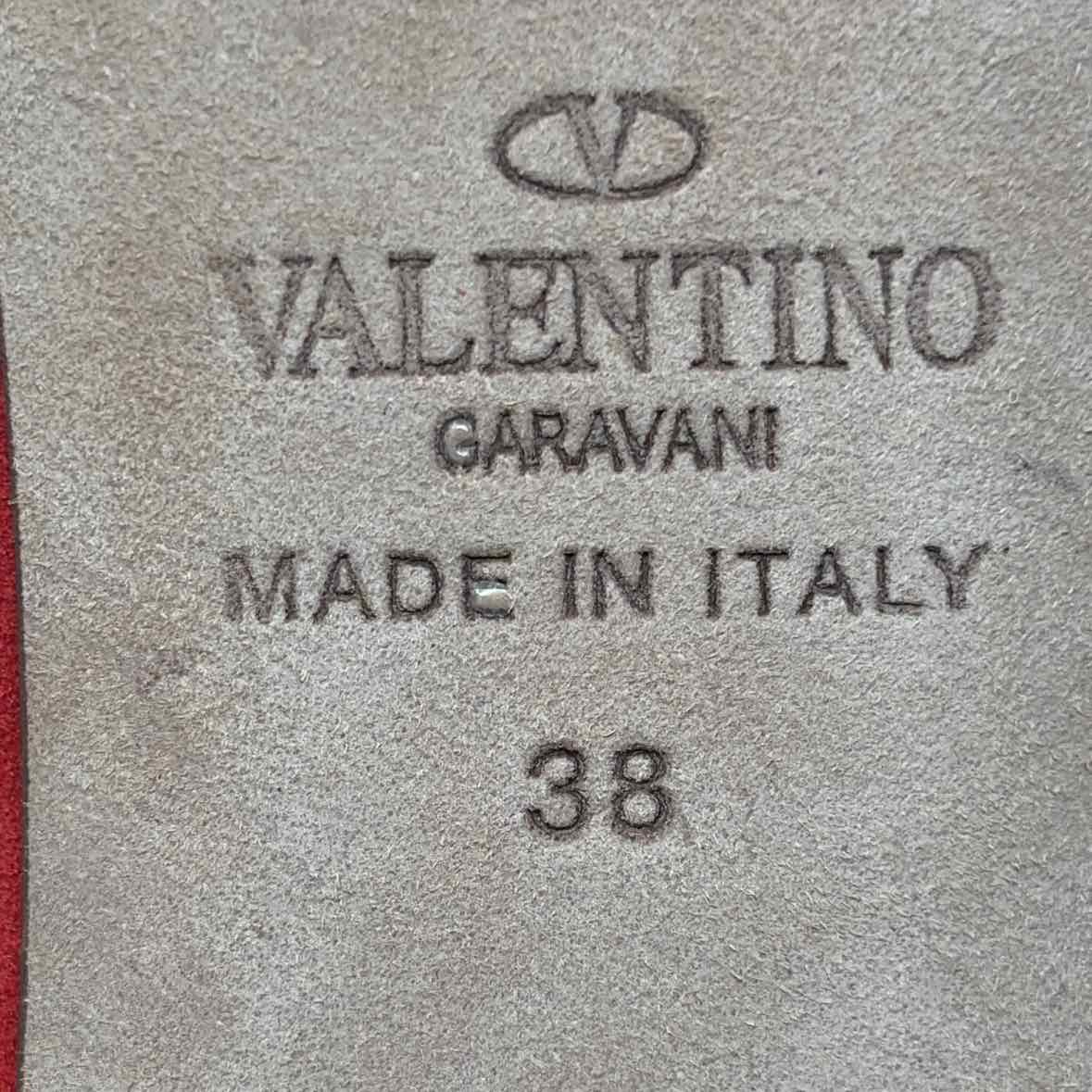 Pre-Owned Valentino Red Suede Shoe Size 7.5 Designer Shoes