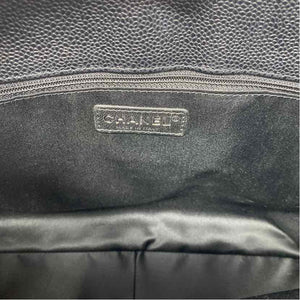 Pre-Owned Chanel Black Leather Designer Handbag