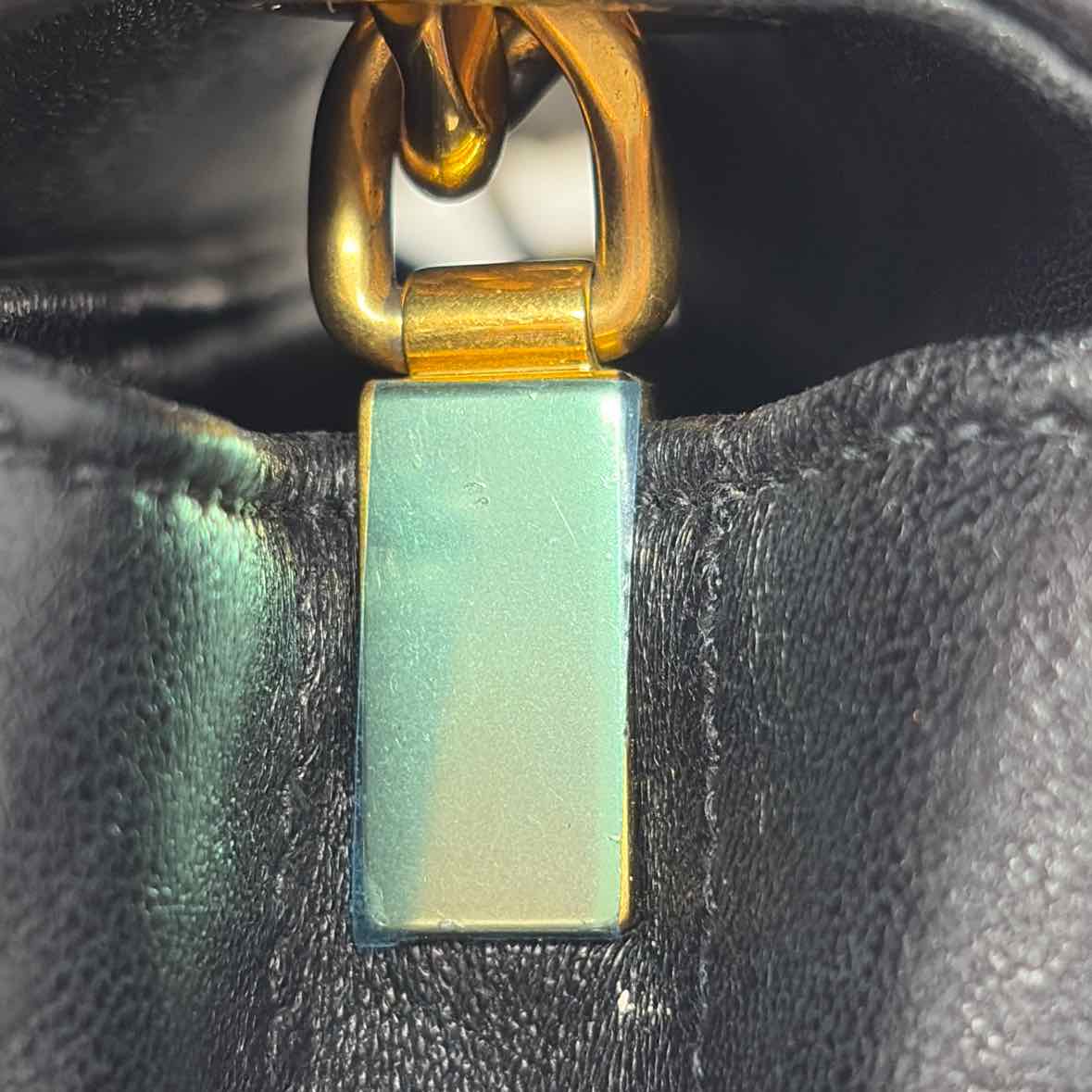 Pre-Owned Saint Laurent Black Leather Designer Handbag