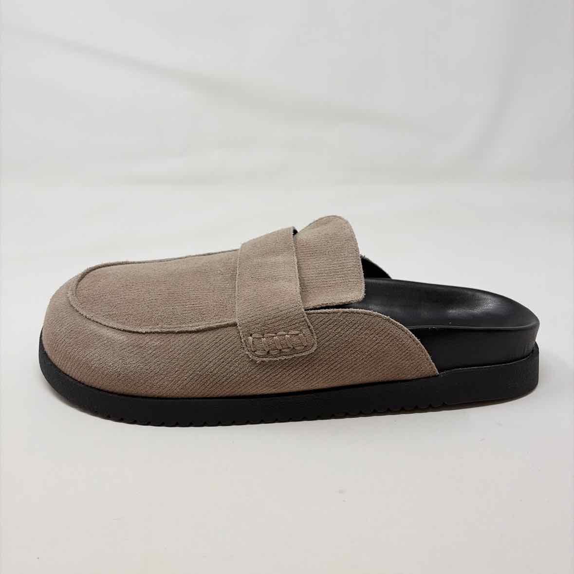 Pre-Owned Shoe Size 10 Steve Madden Tan Slide