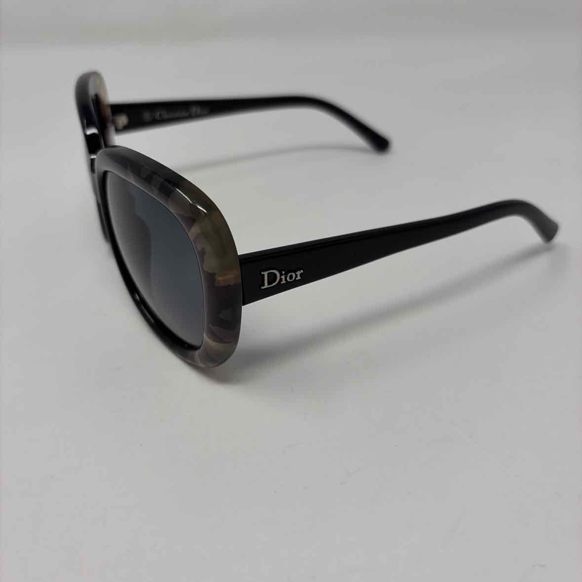 Pre-Owned Christian Dior Grey Plastic Designer Sunglasses