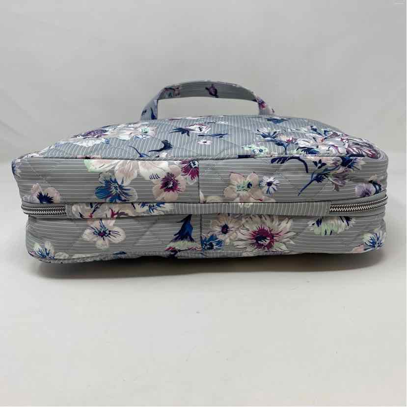 Pre-Owned Vera Bradley Blue Floral Fabric Handbag