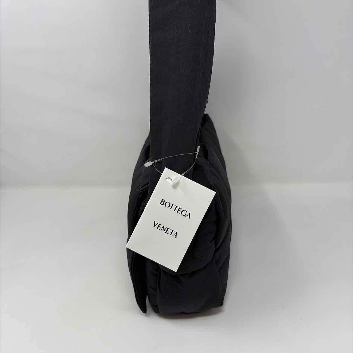 Pre-Owned Bottega Veneta Black Nylon Designer Handbag