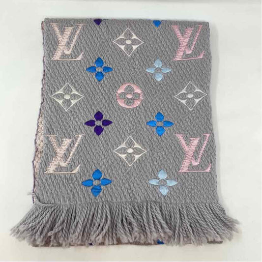 Pre-Owned Louis Vuitton Grey/Pink Knit Designer Scarf