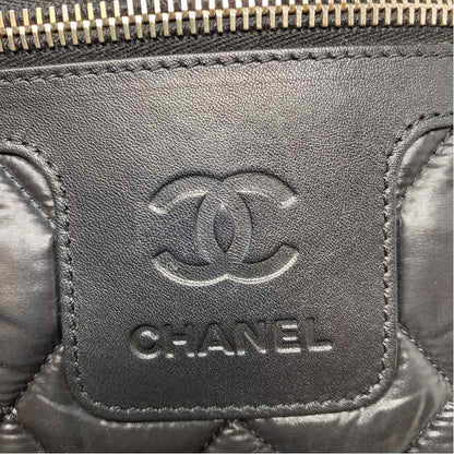 Pre-Owned Chanel Black Nylon Designer Handbag
