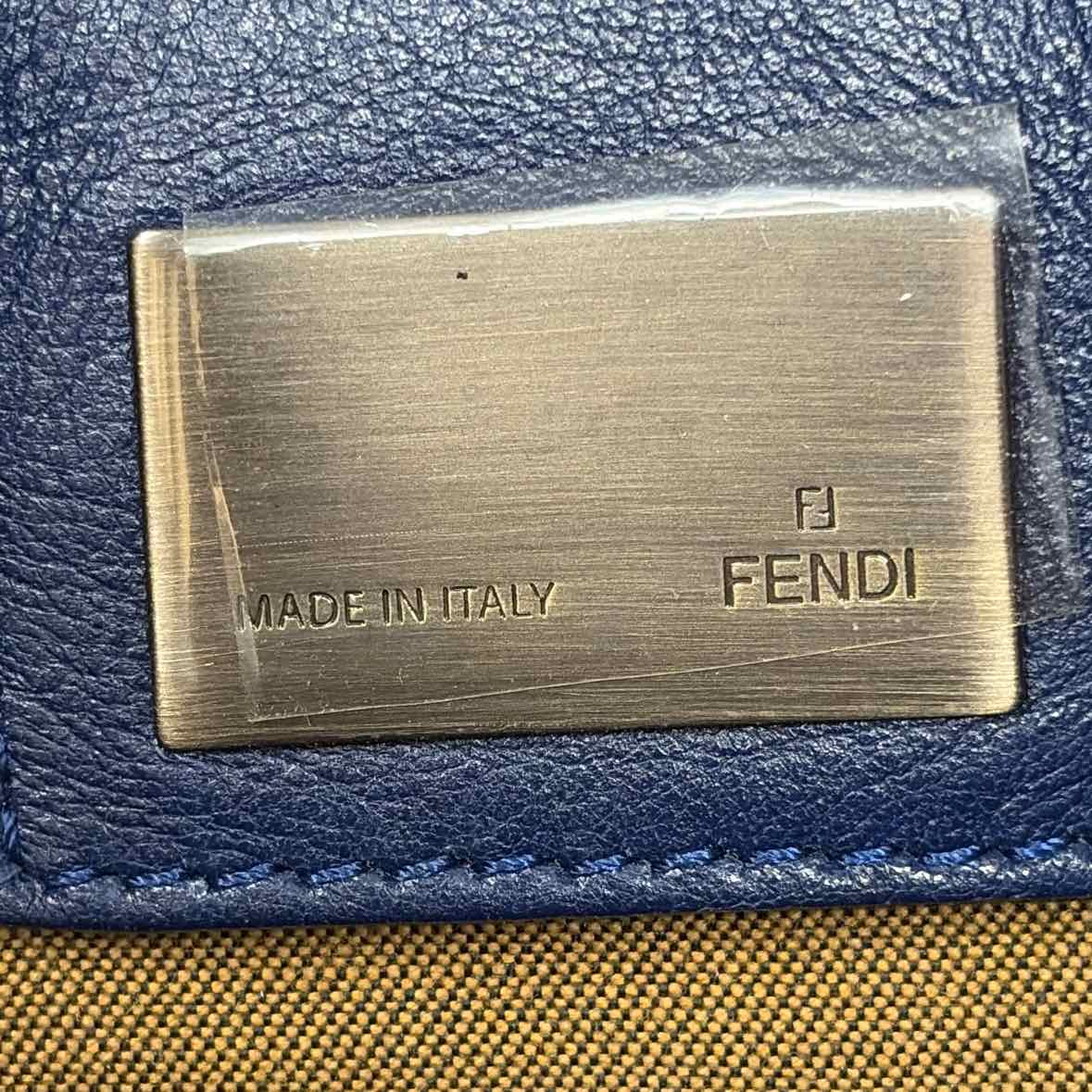Pre-Owned Fendi Navy Leather Designer Handbag