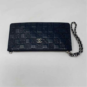 Pre-Owned Chanel Black Leather Designer Handbag