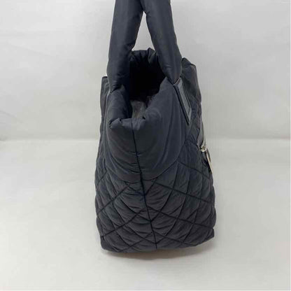 Pre-Owned Chanel Black Nylon Designer Handbag