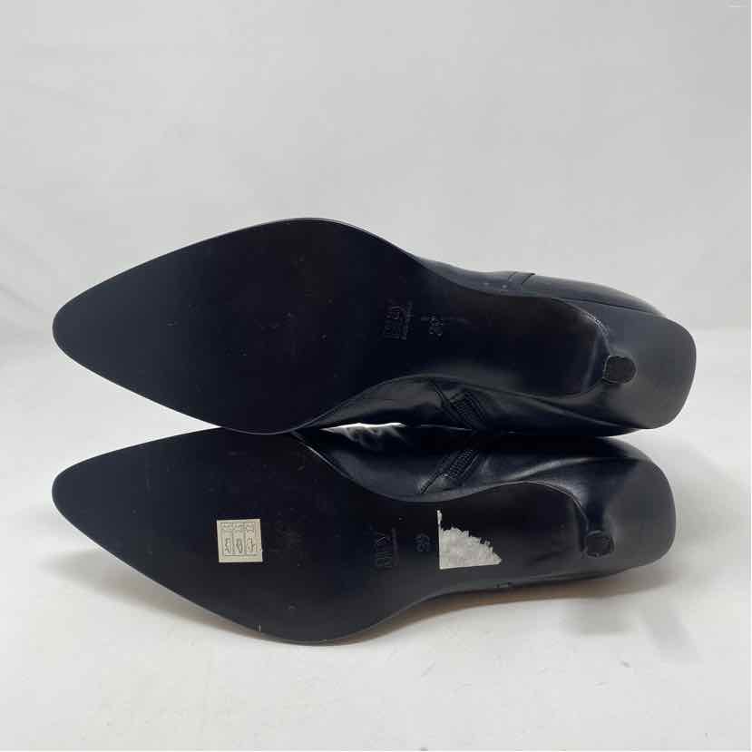 Pre-Owned Shoe Size 8.5 Blay Black Booties