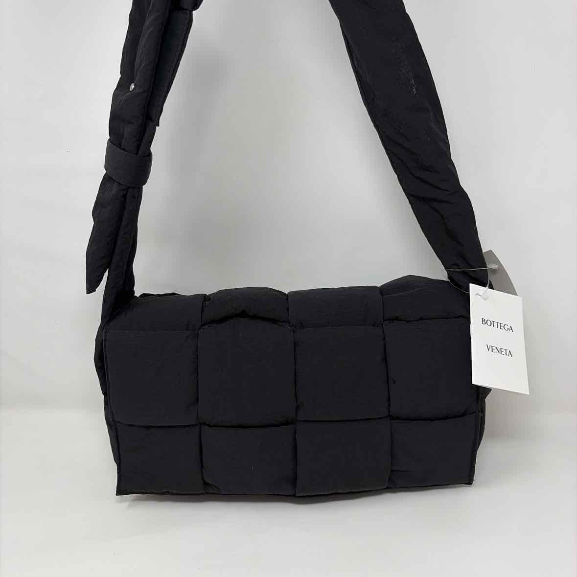 Pre-Owned Bottega Veneta Black Nylon Designer Handbag