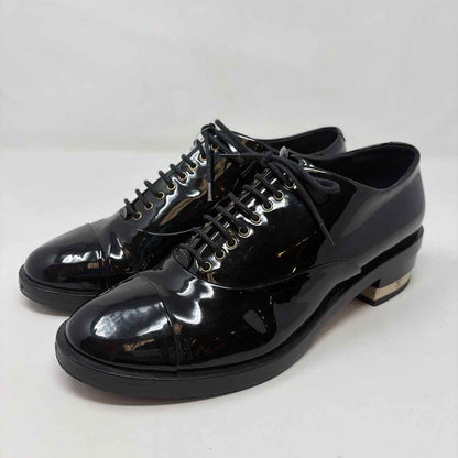 Pre-Owned Chanel Black Patent Shoe Size 7.5 Designer Shoes