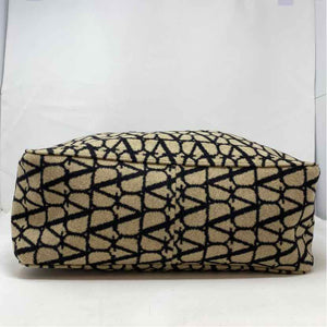Pre-Owned Valentino Taupe Wool Designer Handbag