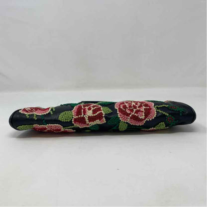 Pre-Owned Isabel Fiore Black Floral faux leather Handbag