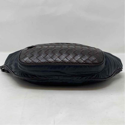 Pre-Owned Bottega Veneta Black Nylon Designer Handbag