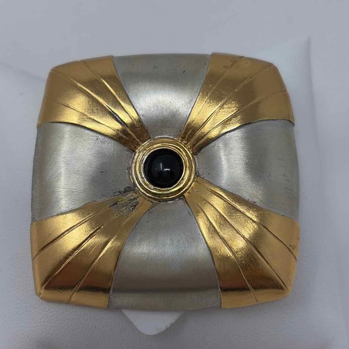 Pre-Owned JW Square Sterling Silver Brooch