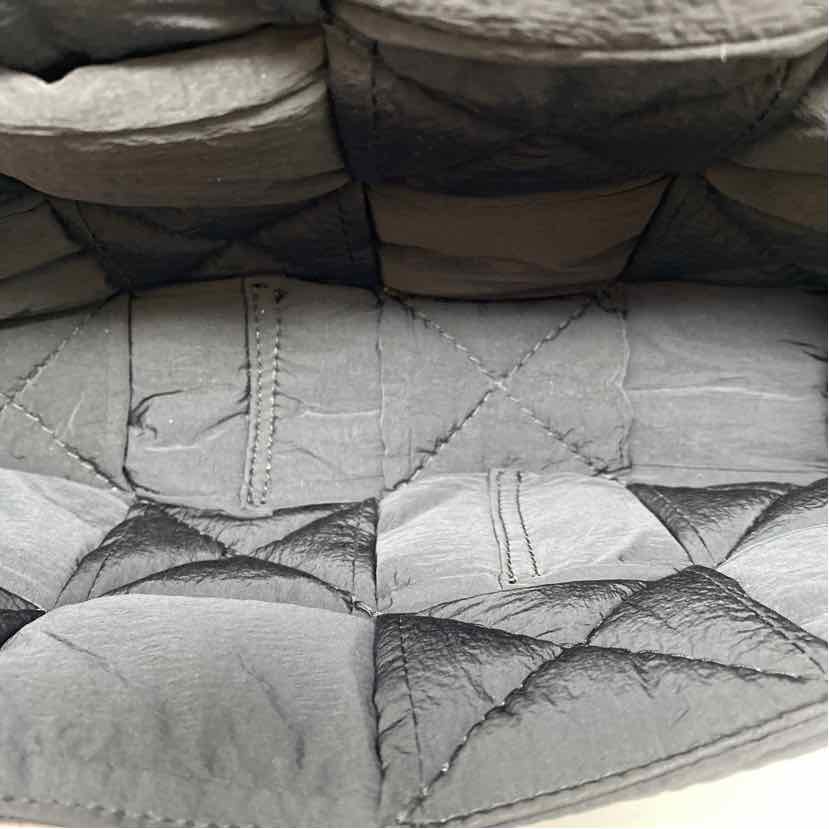 Pre-Owned Bottega Veneta Black Nylon Designer Handbag