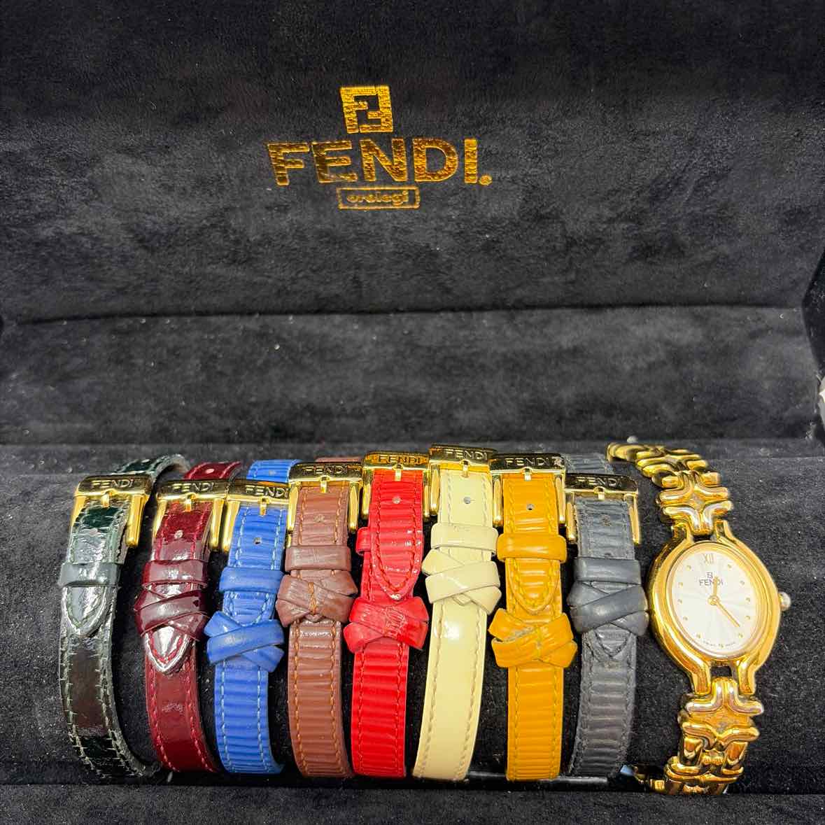 Pre-Owned Fendi Multi Leather Designer Watch