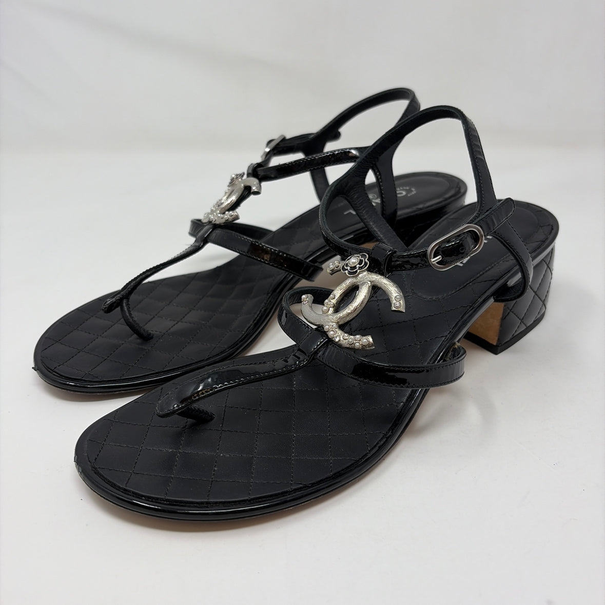 Pre-Owned Chanel Black Patent Shoe Size 10 Designer Shoes