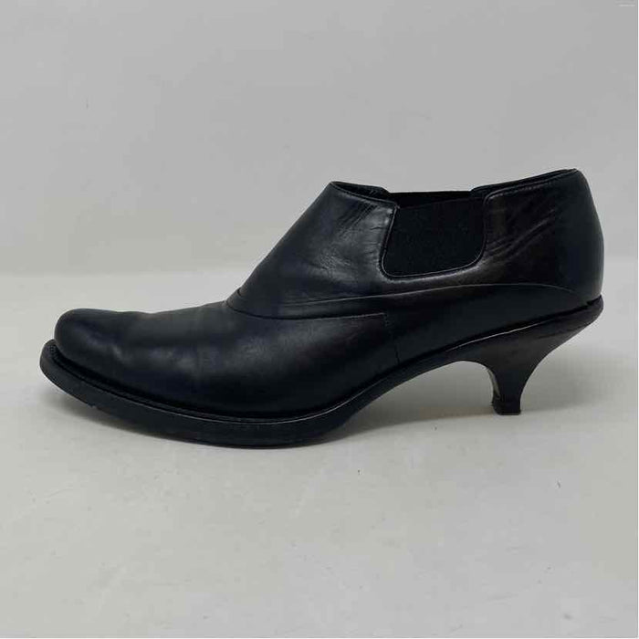 Pre-Owned Prada Black Leather Shoe Size 7 Designer Shoes