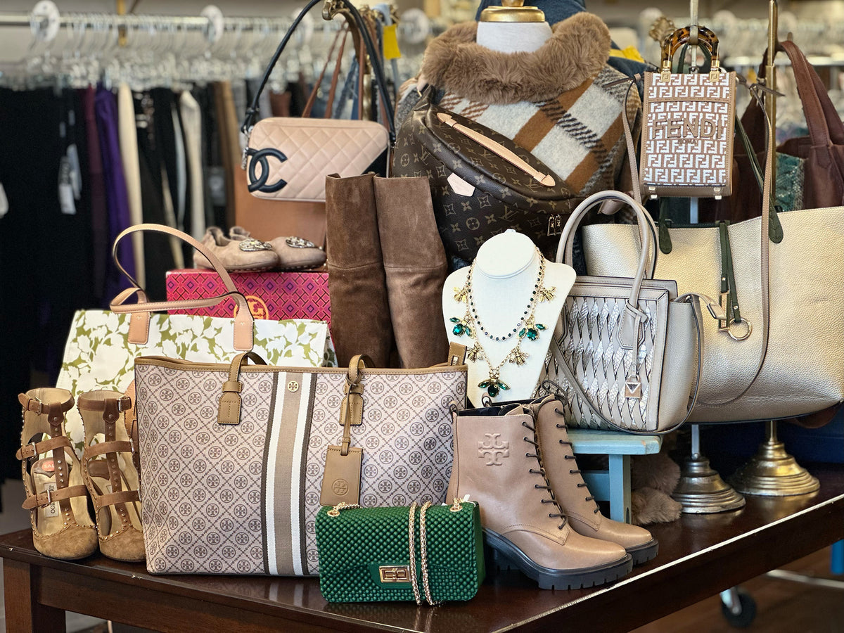 Lucky Finds Boutique - Upscale Consignment Shop – luckyfindsboutique
