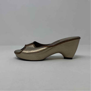 Pre-Owned Shoe Size 7.5 Cole Haan Pewter Heels