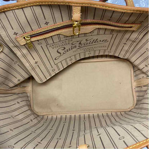 Louis Vuitton Monogram Canvas Designer Handbag